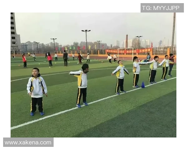 栾老师足球教学法探索与实践分享助力青少年全面发展